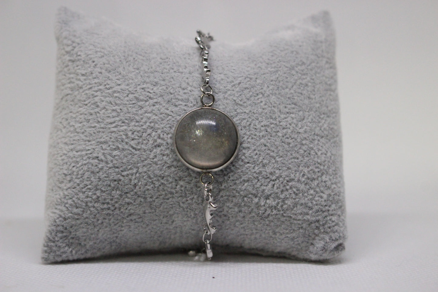 Elegant Silver Resin Stone Bracelet (2222) for All Occasions