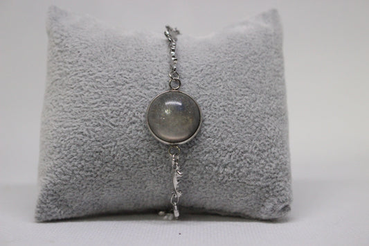 Elegant Silver Resin Stone Bracelet (2222) for All Occasions