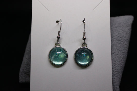 Stylish Resin Dangle Earrings for Everyday Wear