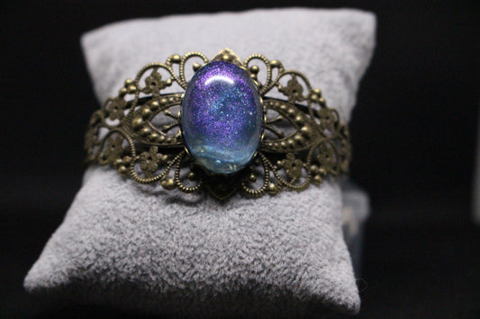 Stylish Bronze Resin Stone Bracelet for Modern Elegance