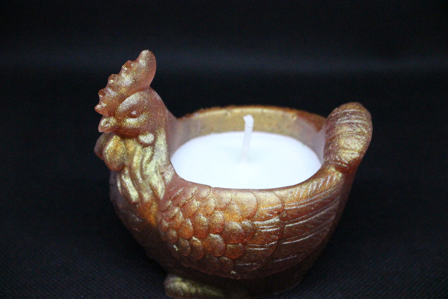 Eucalyptus Scented Rooster Candle in Resin Design
