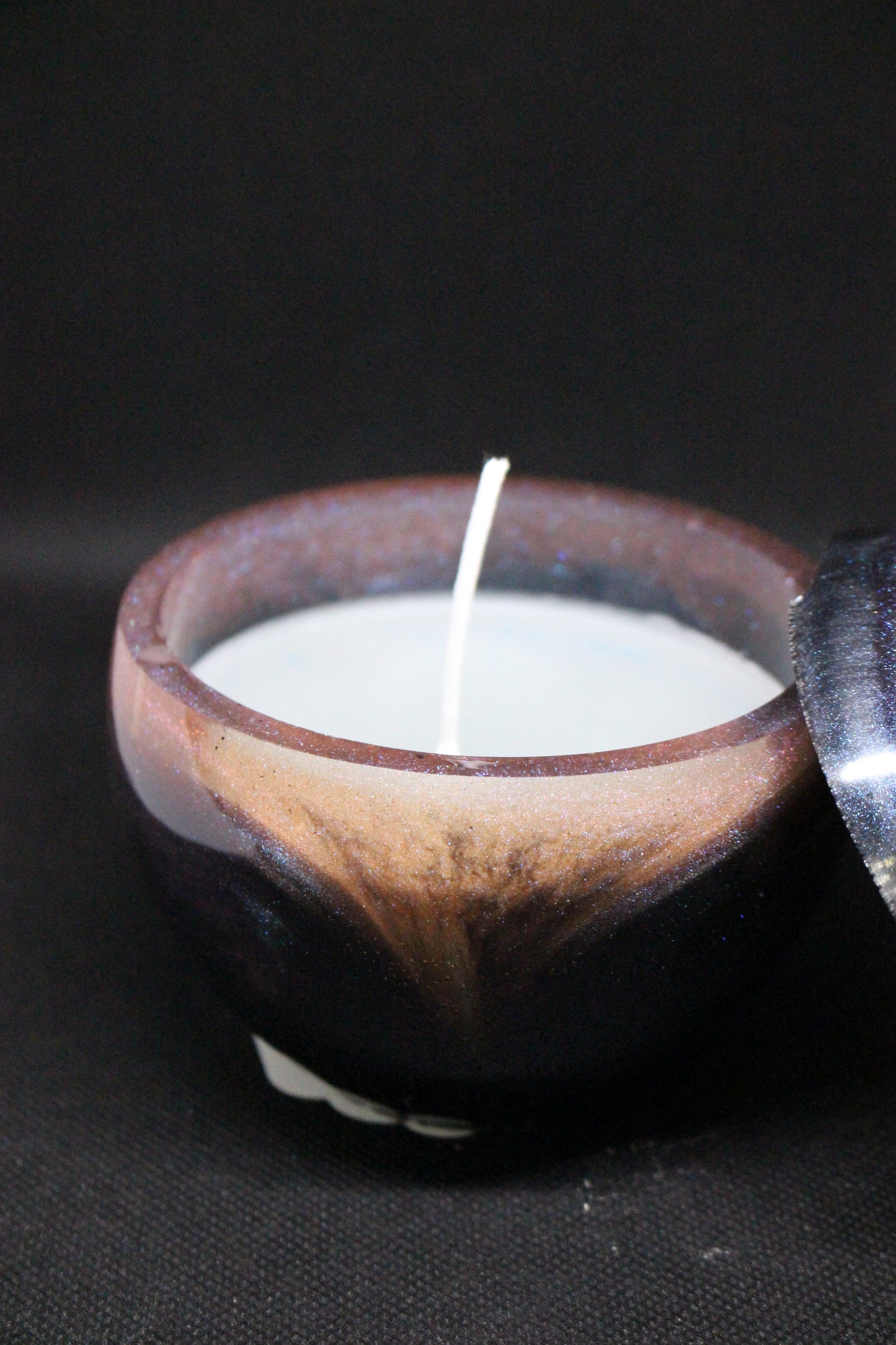 Resin Candle - Vanilla in Multicolored Apple Jar