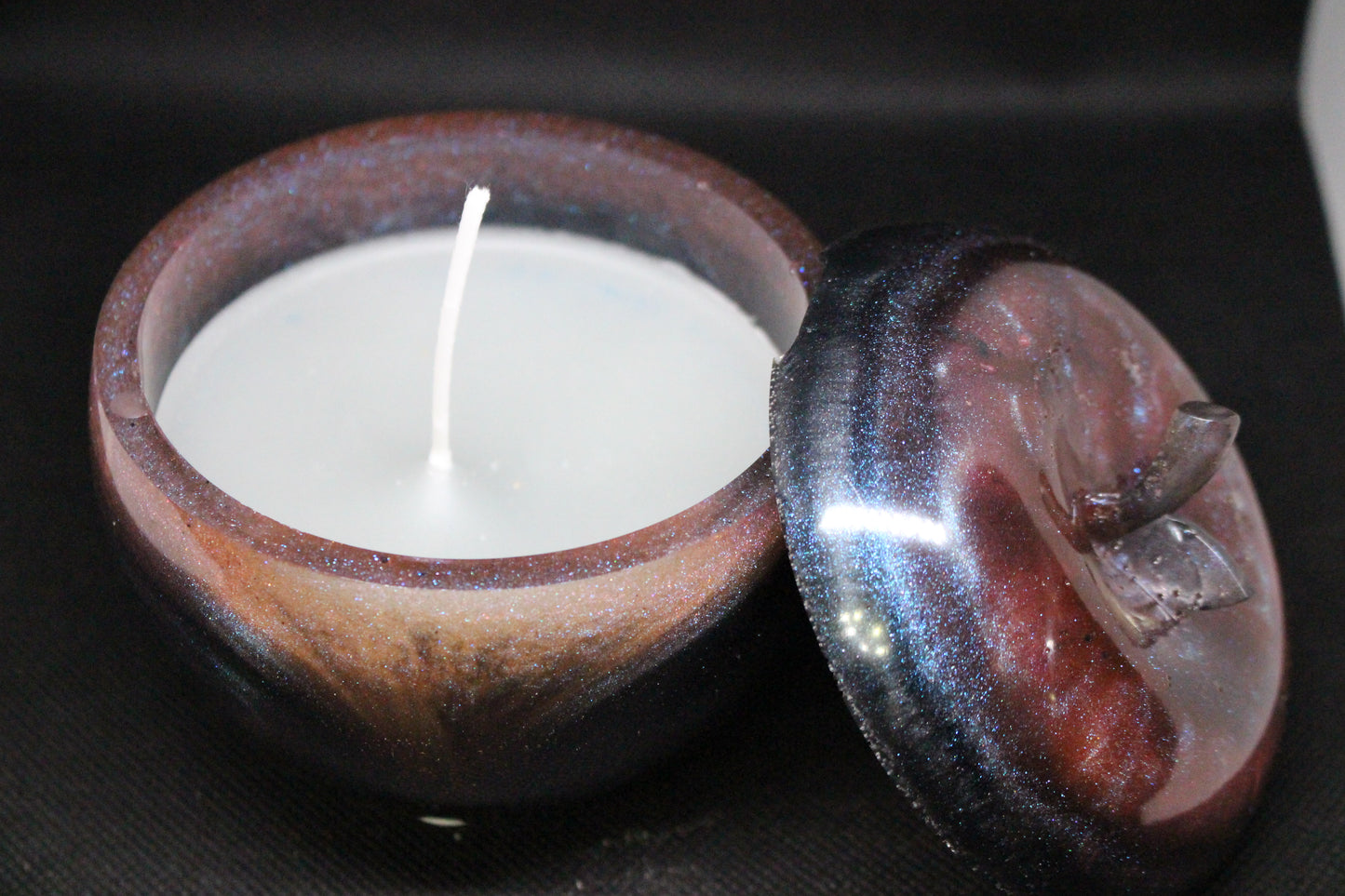 Resin Candle - Vanilla in Multicolored Apple Jar