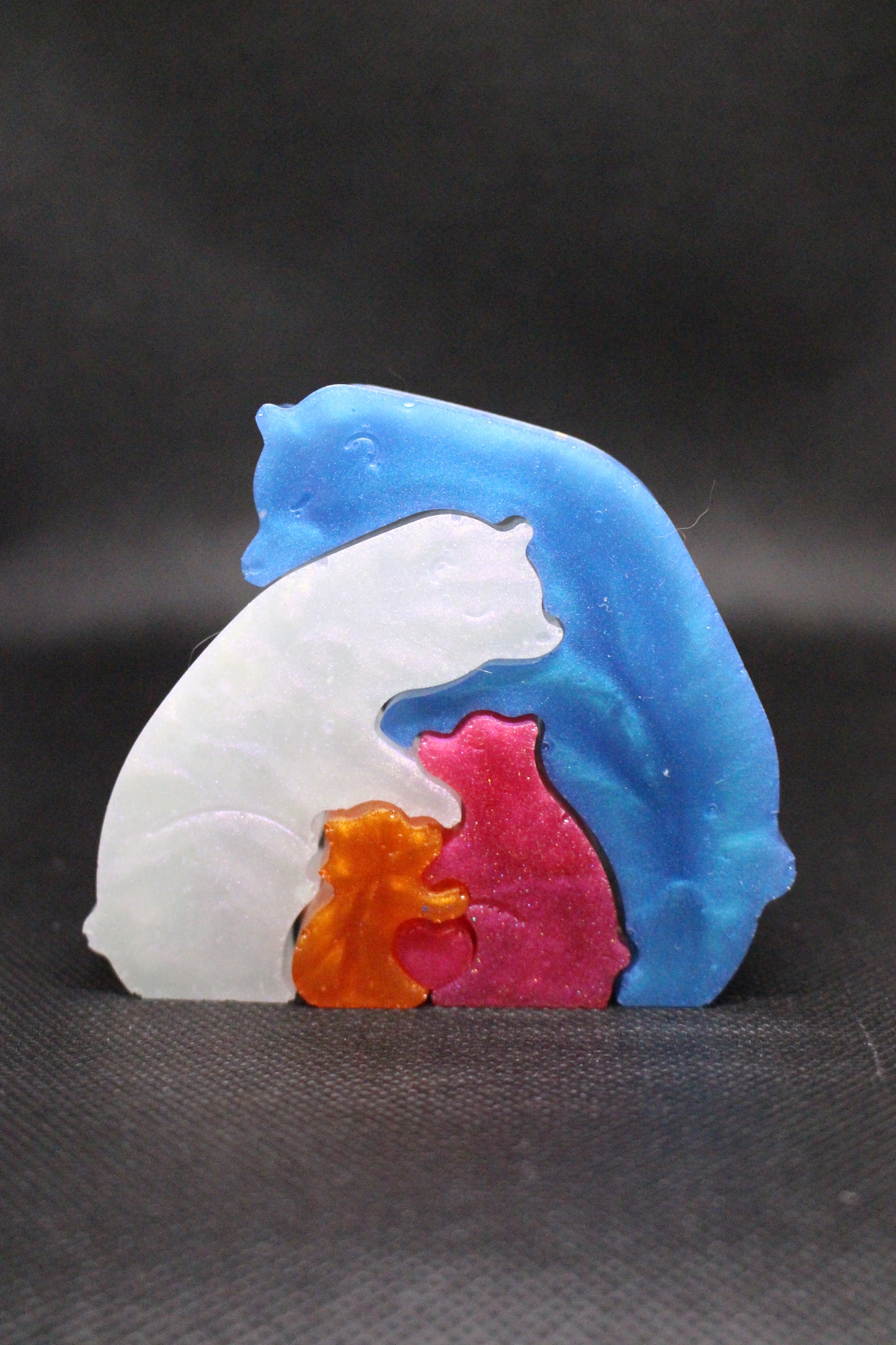 Resin Bear Love Puzzle - Adorable Handmade Decor Piece