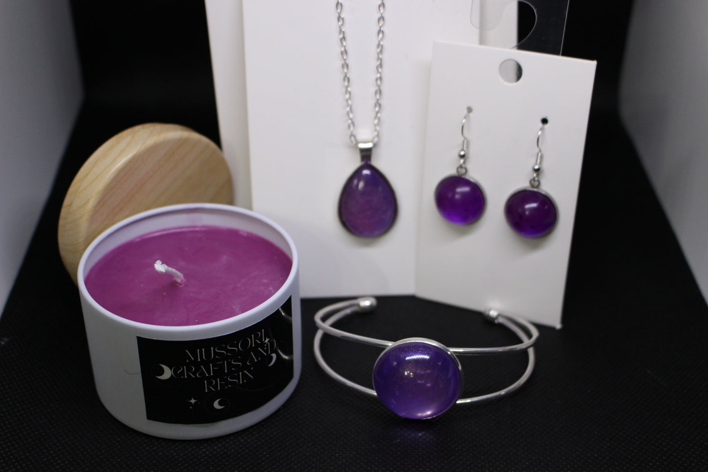 Gift Bundle - Resin Jewelry and Candle Set for Gifting