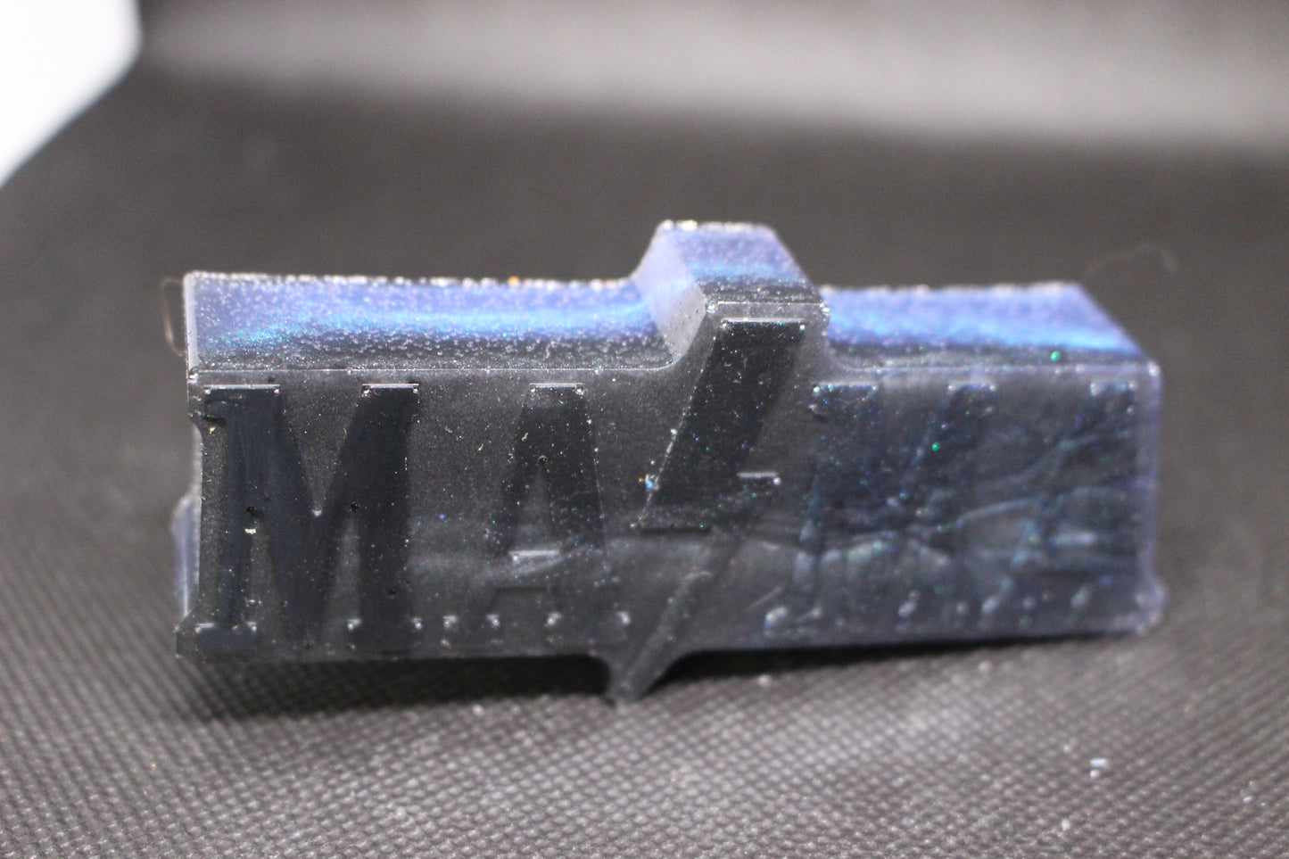 MAMA resin piece