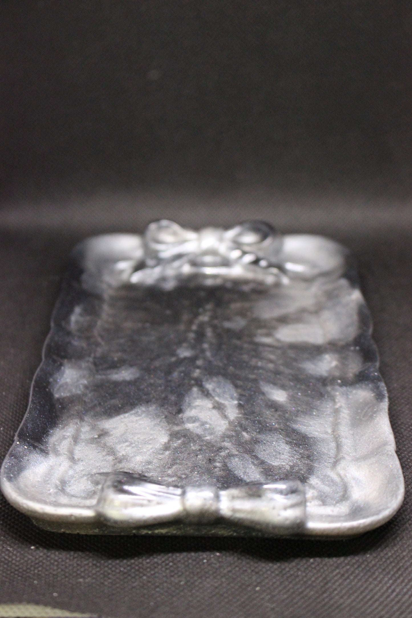 Resin Trinket Tray With Bows For Jewelry And Decor
