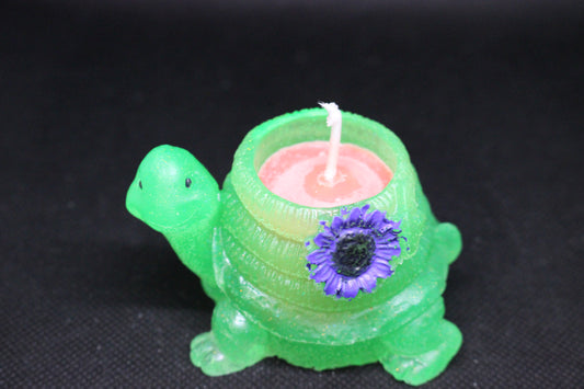 Handmade Resin Turtle Candle with Scarlet Berry Scent