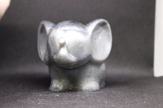 Handmade Resin Elephant Candle Scarlet Berry Scented Decor