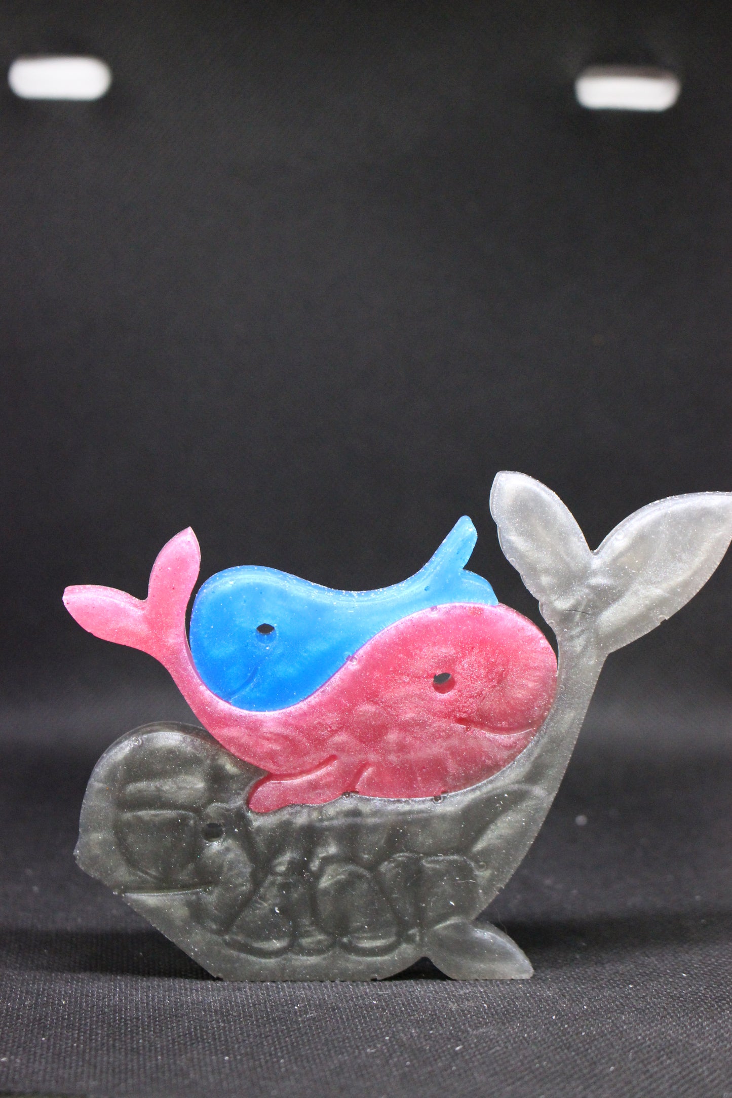 Resin Whale Puzzle - Handmade Decorative Marine Challenge