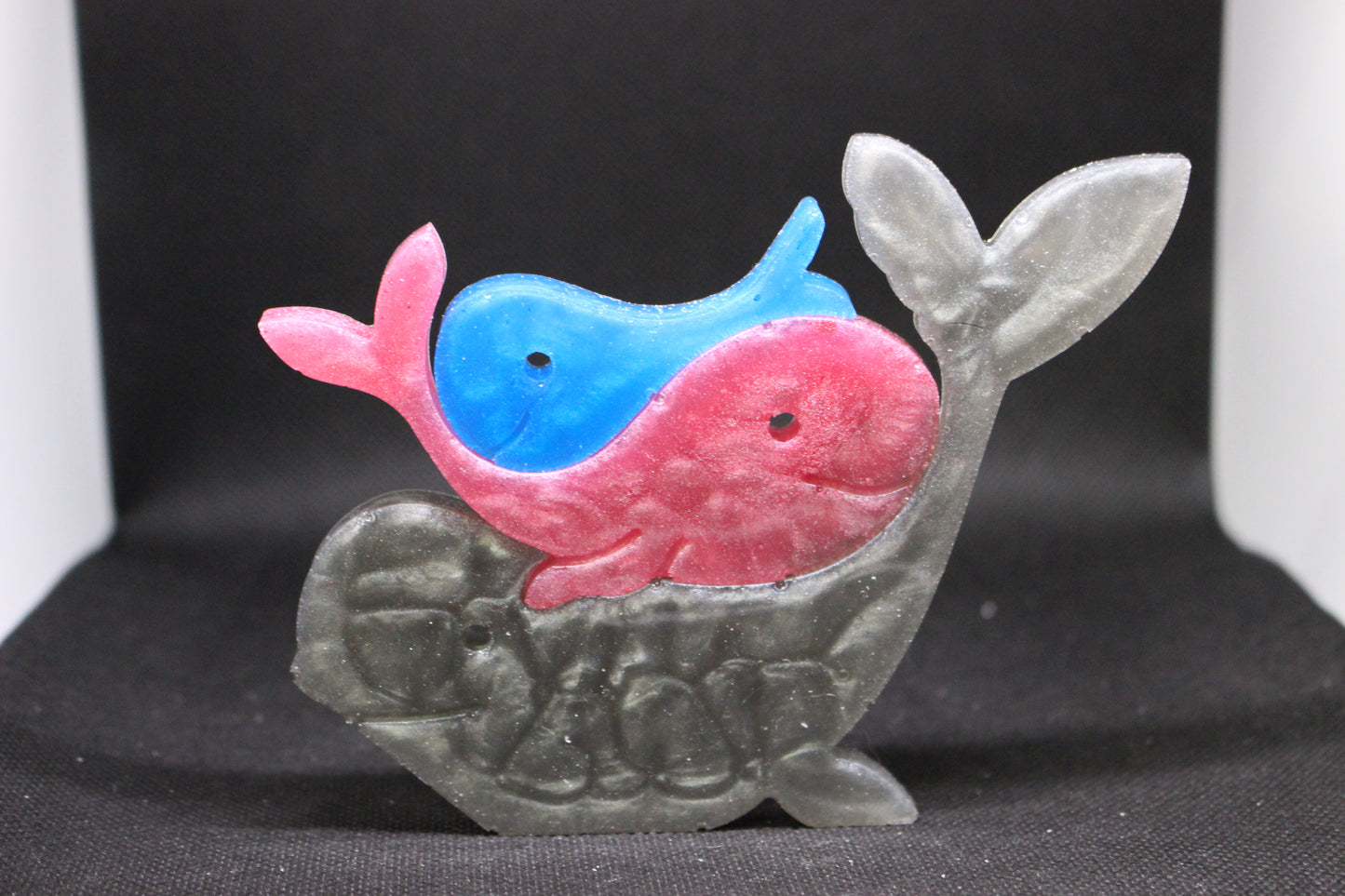 Resin Whale Puzzle - Handmade Decorative Marine Challenge