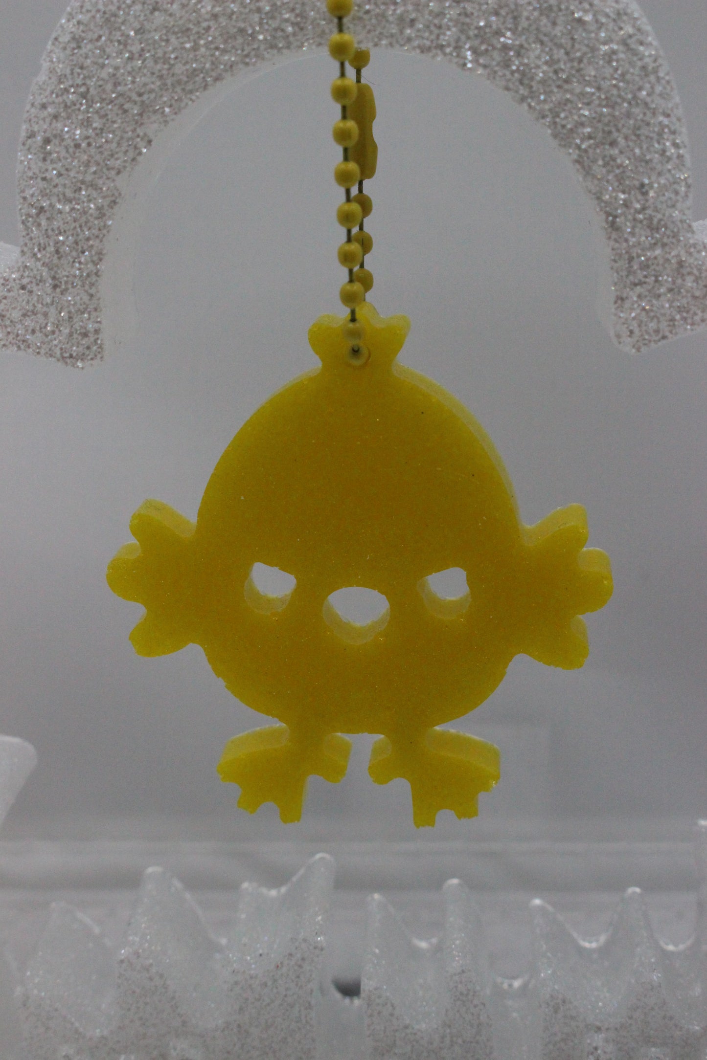 Easter Decor With Hanging Figurines For Festive Celebrations