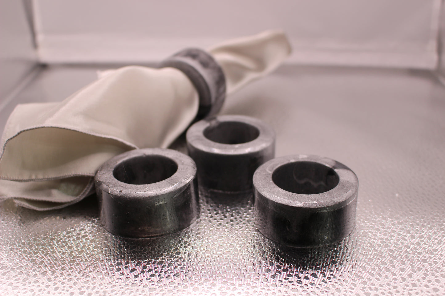 Elegant Resin Napkin Ring (4 Piece) Set for Dining Decor