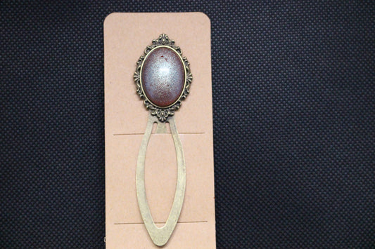 Resin / metal Bookmark (2784)