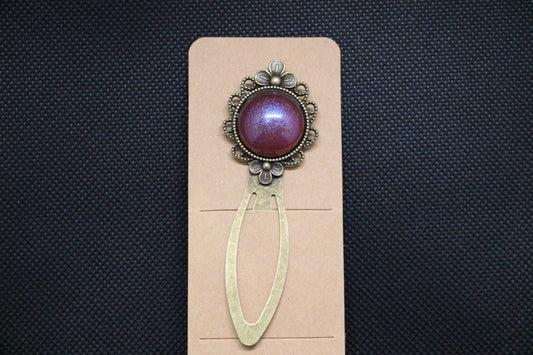 Resin / metal Bookmark (2795)