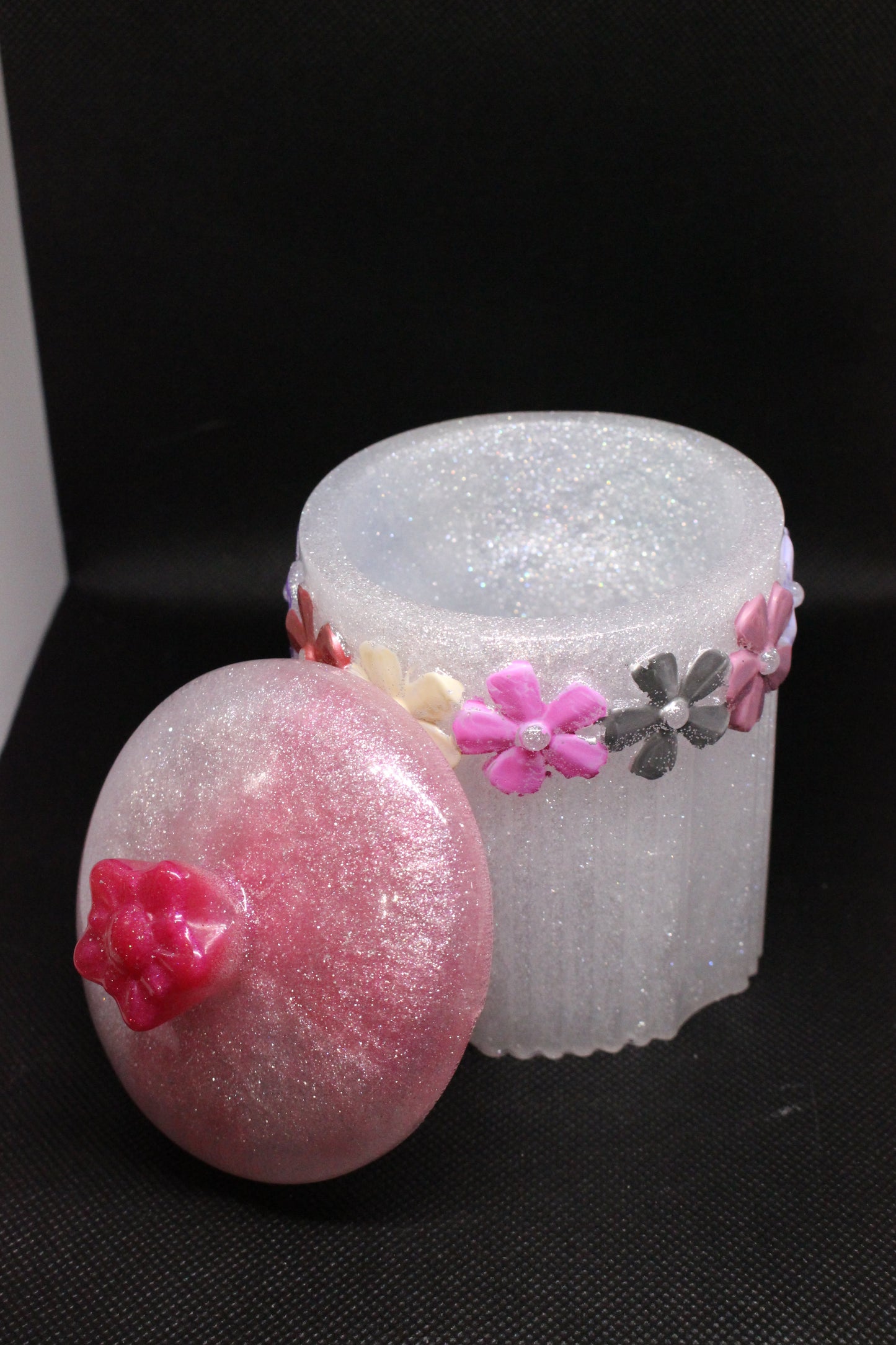 Handmade Flower Resin Trinket Jar with Lid and Flowers