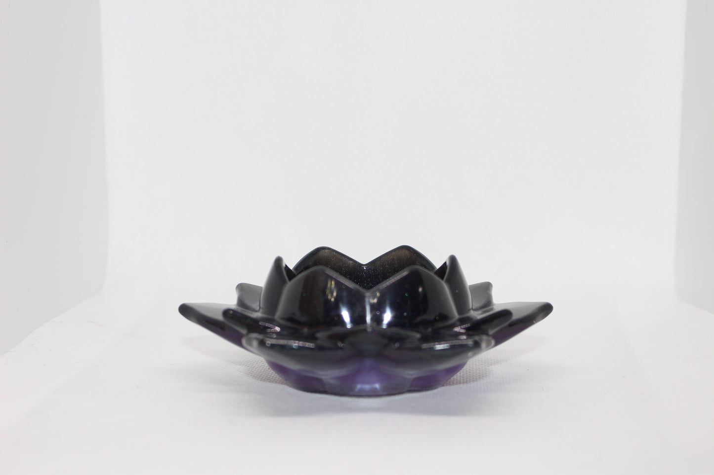 Lotus Tea Light Candle Holder (Resin) Purple/Black